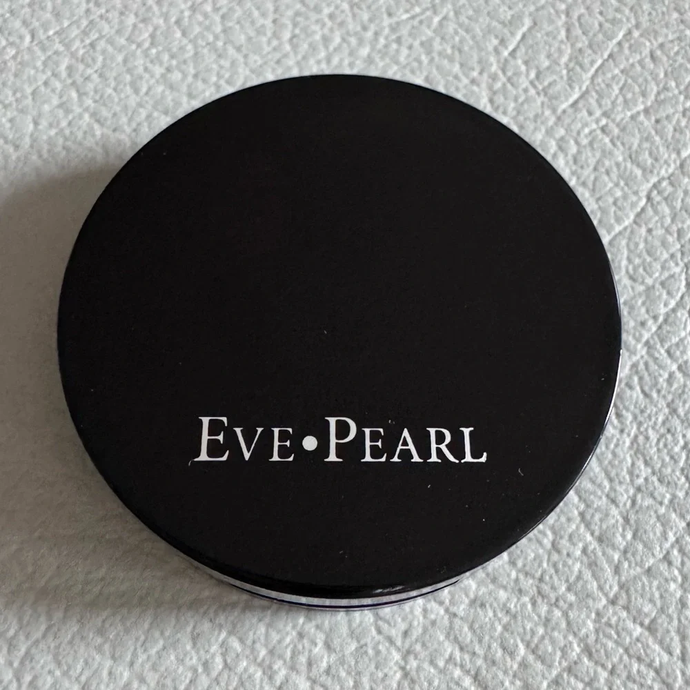 EVE PEARL Dual Salmon Concealer | Shade: Light Clair
